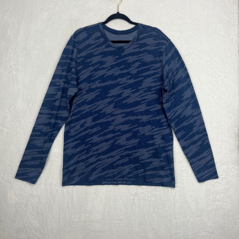 Lululemon Metal Vent Tech Long Sleeve Shirt Men's Size XL Blue Camo Jaquard